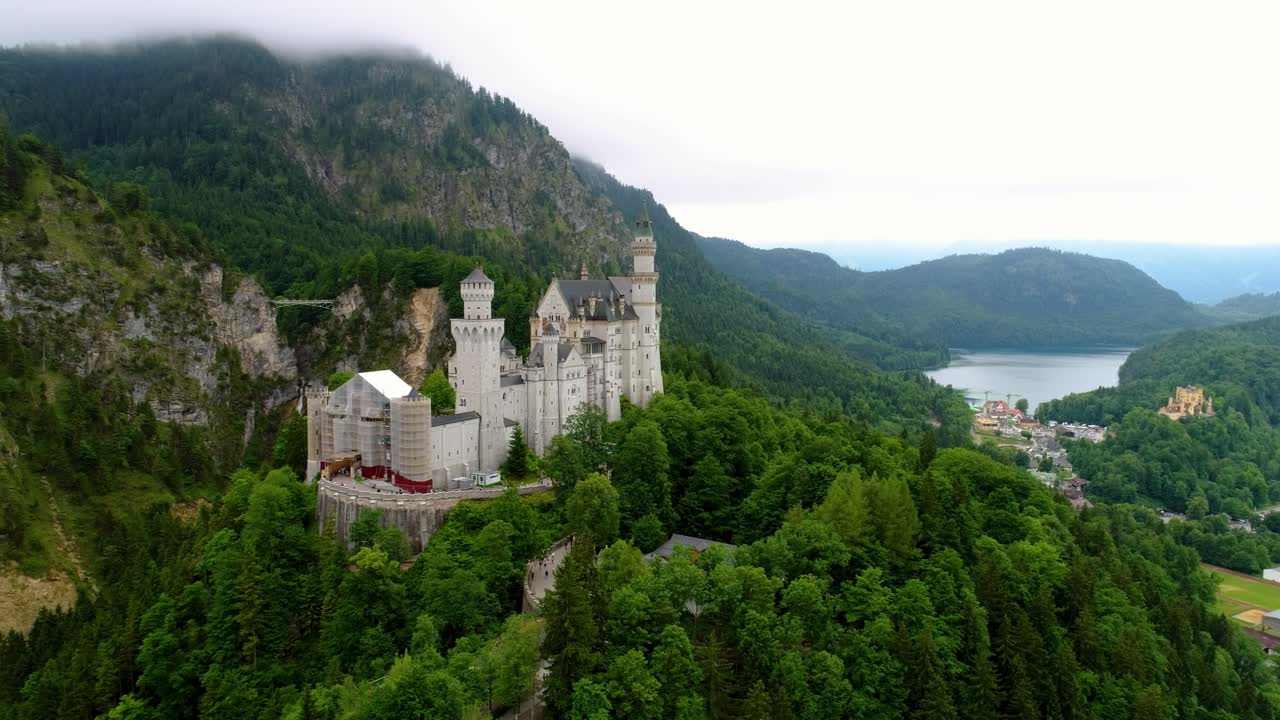 castillo de neuschwanstein alpes bávaros alemania