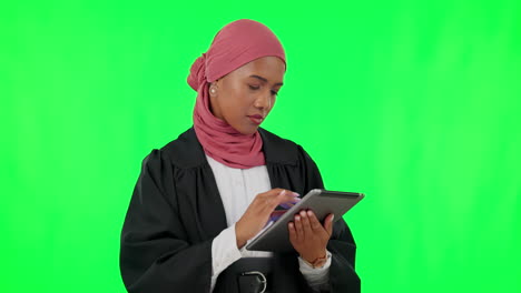 Tablet,-green-screen-and-woman