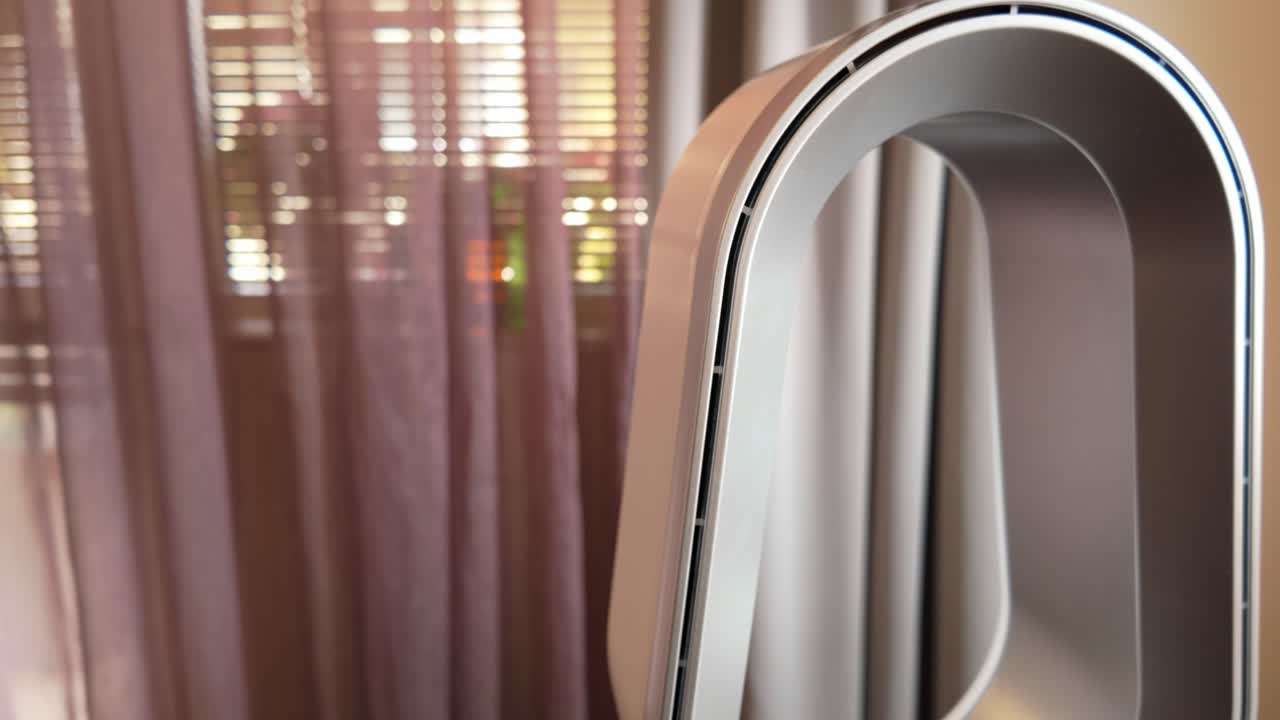 날개 없는 팬, 집에서, 에서 으로 돌고 바람이 불고