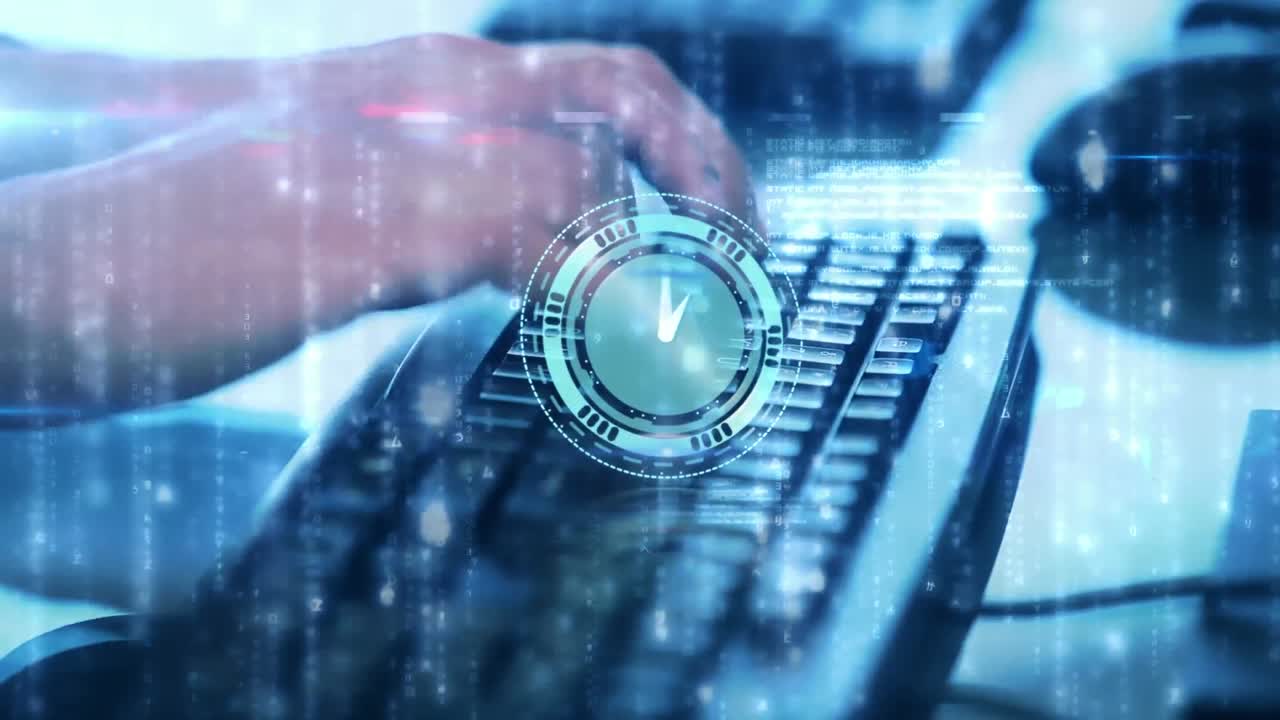 animación de un reloj que se mueve rápido con procesamiento de datos y escritura de personas