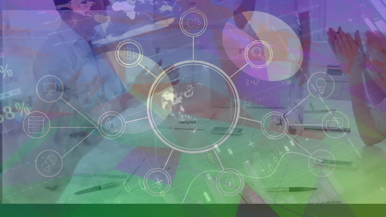 다양한 비즈니스 사람들 사이의 아이콘과 데이터 처리를 가진 연결 네트워크의 애니메이션