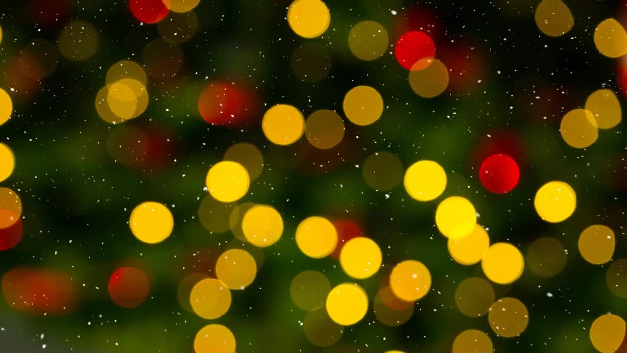 Faldende sne og julelyspynt