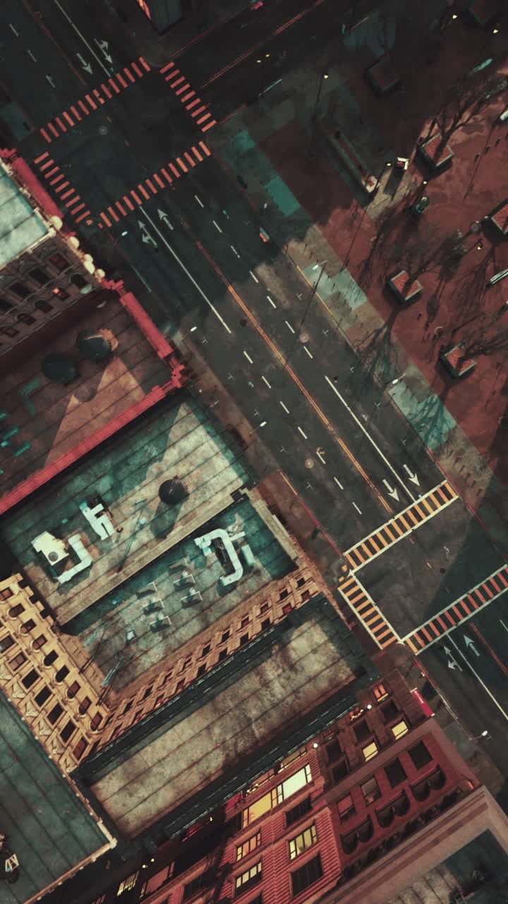 vista aérea de una calle de la ciudad por la noche