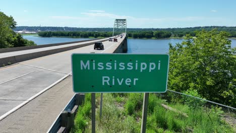 Straßenschild-Am-Mississippi-River