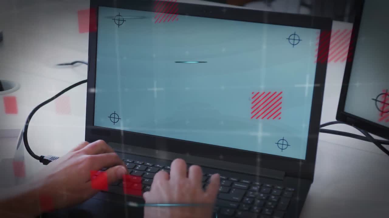 animación de conexiones y procesamiento de datos sobre empresario usando computadora portátil en la oficina.