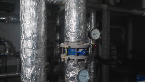 tubes with thermal insulation connective flange and meter