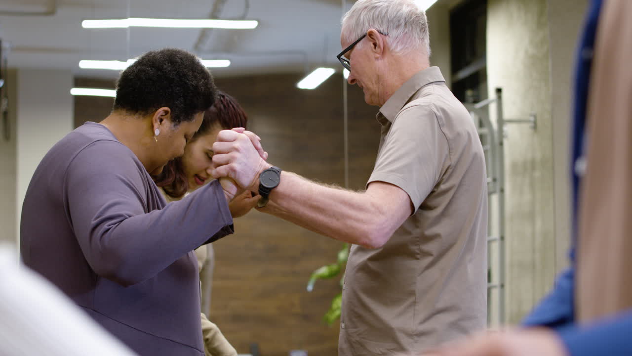 estudiantes en lección de swing