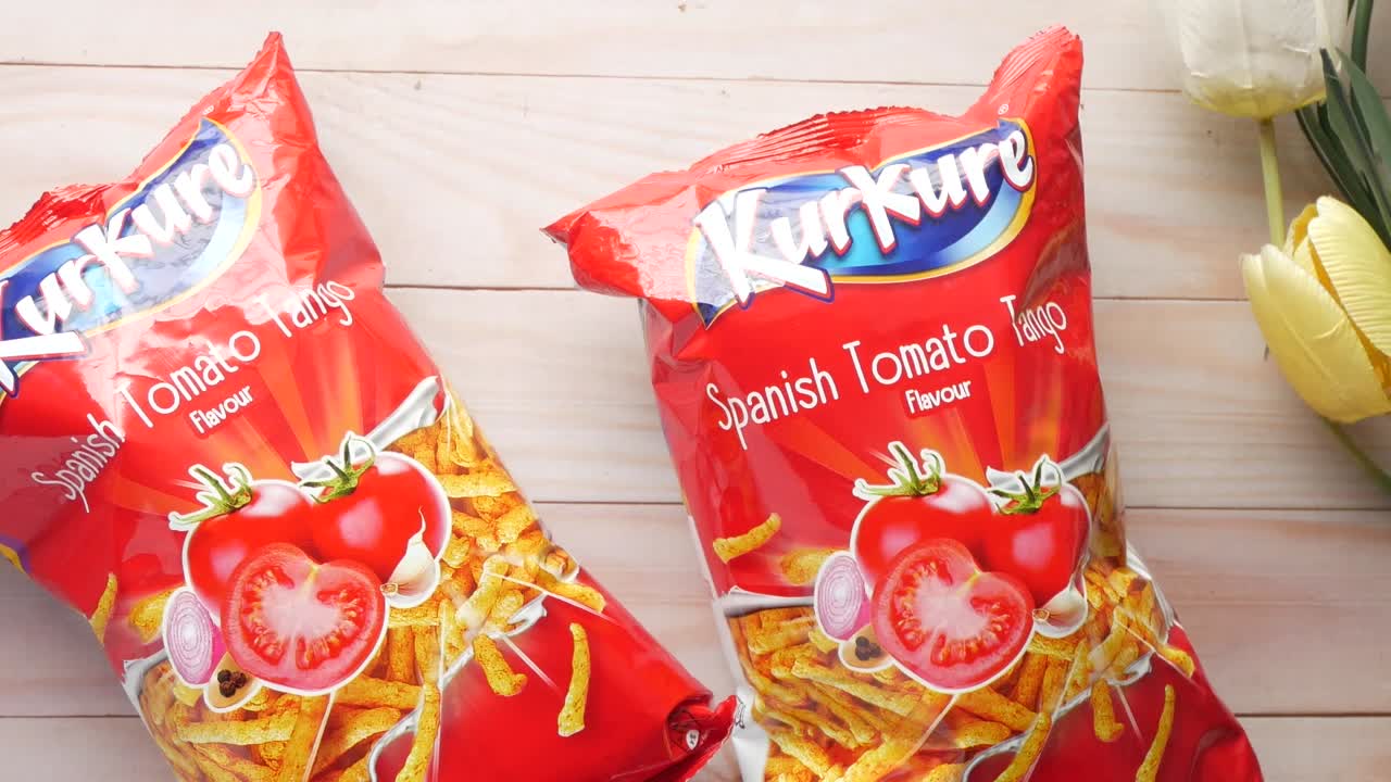 쿠르쿠레 스페인 토마토 맛 패