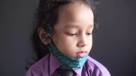 máscara facial ajustable para niños