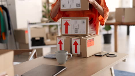 Caja,-Comercio-Electrónico-Y-Pequeñas-Empresas-De-Mujeres-Negras.