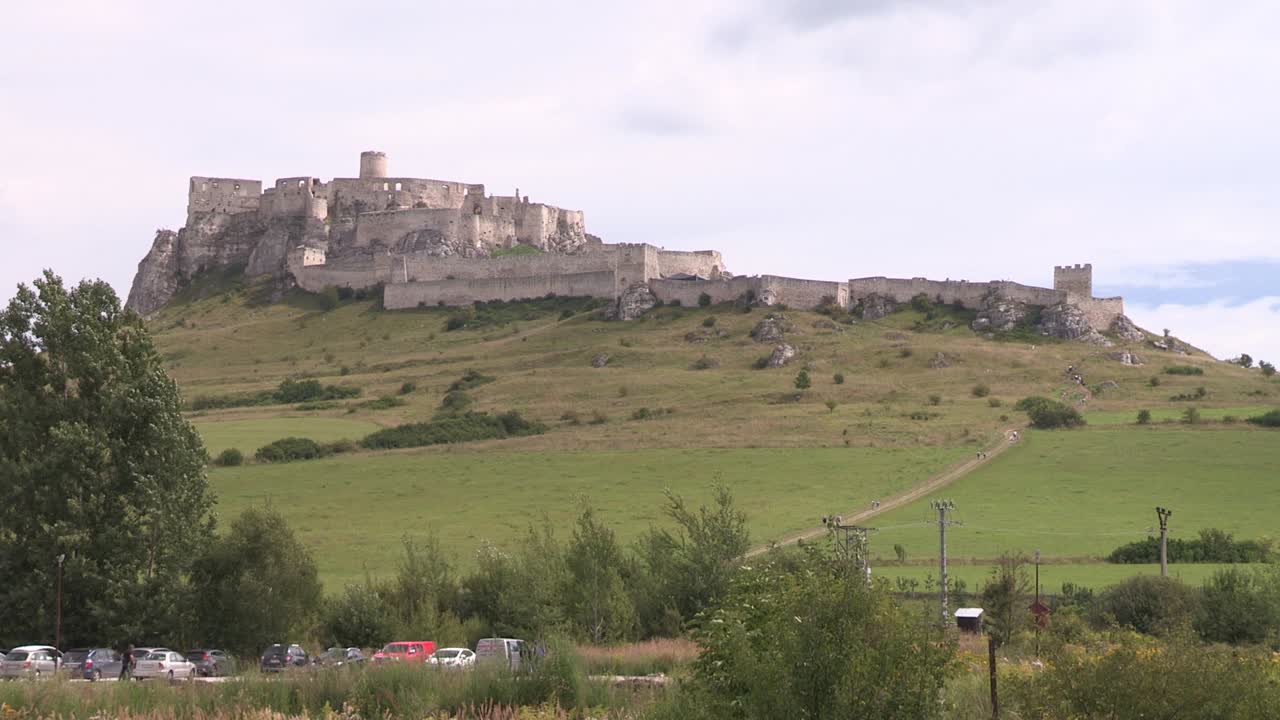 Castello di Spiš in Slovacchia, uno dei più grandi siti castellani d'Europa-1
