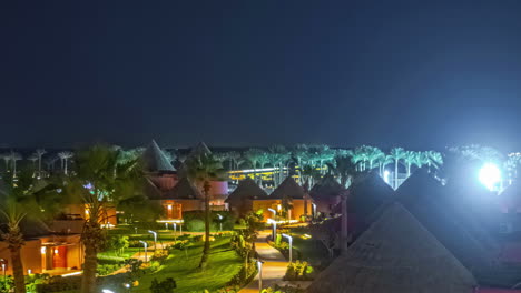 Timelapse-shot-over-tourist-huts-along-the-seaside-from-morning-to-evening-time