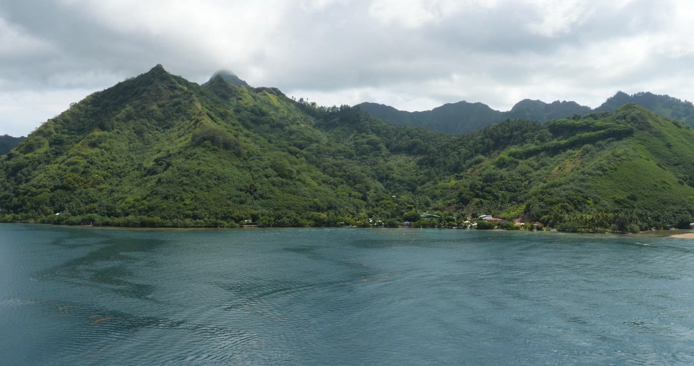 Island of Moorea, French Polynesia, view from Opunohu Bay.