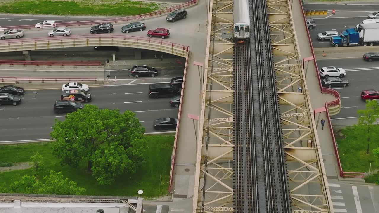 Pandangan Atas Jalan Chicago dan Atap Bangunan