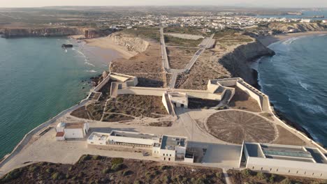 Vista-Aérea-De-La-Fortaleza-De-Sagres,-Portugal