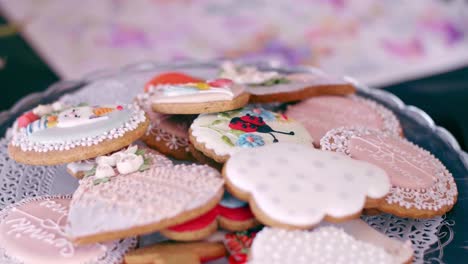 Stack-of-ornate-cookies-on-a-plate