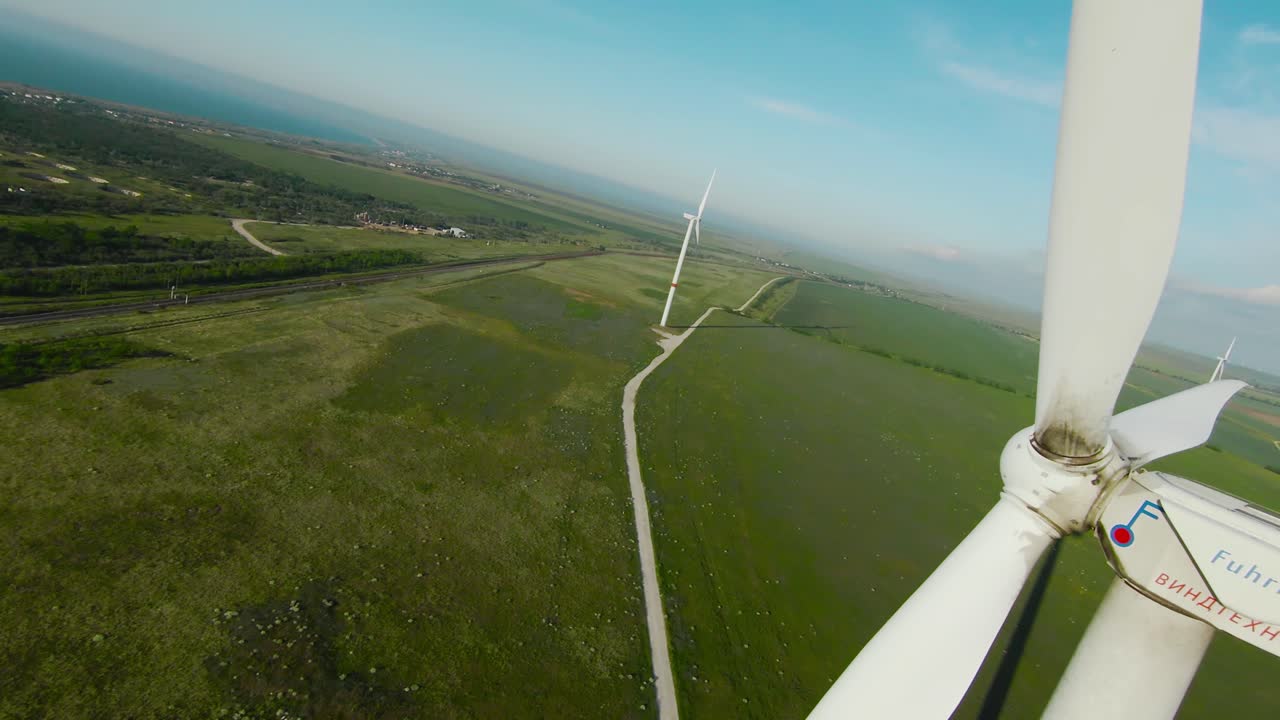 воздушный вид ветряных турбин в поле
