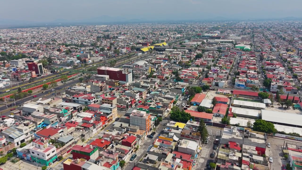 Toàn cảnh trên không của Ecatepec và các khu đô thị lân cận.