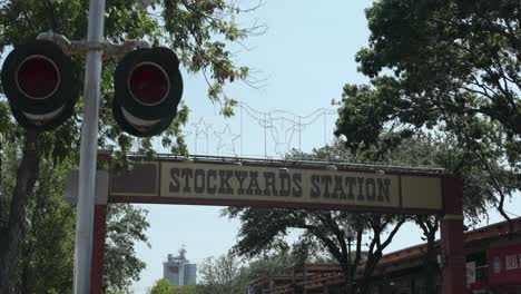 Establishing-shot-of-the-Fort-Worth-Stock-Yards-in-Fort-Worth,-Texas