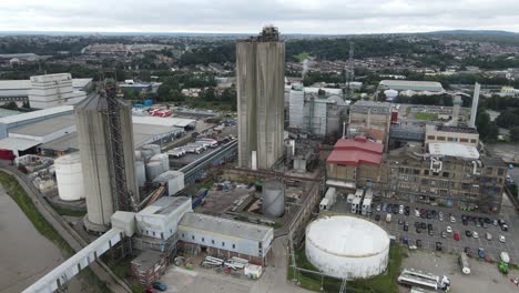 sitio de concreto premezclado de hanson erith kent uk material de archivo pan aéreo