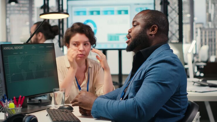 Vertical Video Businesswoman under pressure feeling frustrated with her coworker