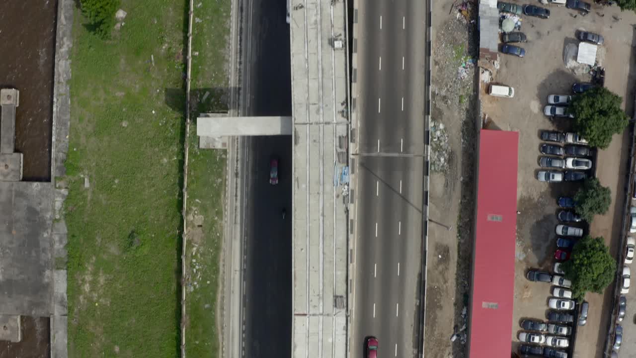 라고스 도시 도로 나이지리아 무인 항공기 01