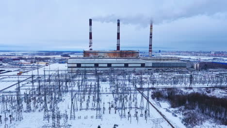 Luftaufnahme-Des-Energiekraftwerks.-Blick-Auf-Den-Himmel-Des-Kraftwerks.-Energiefabrik