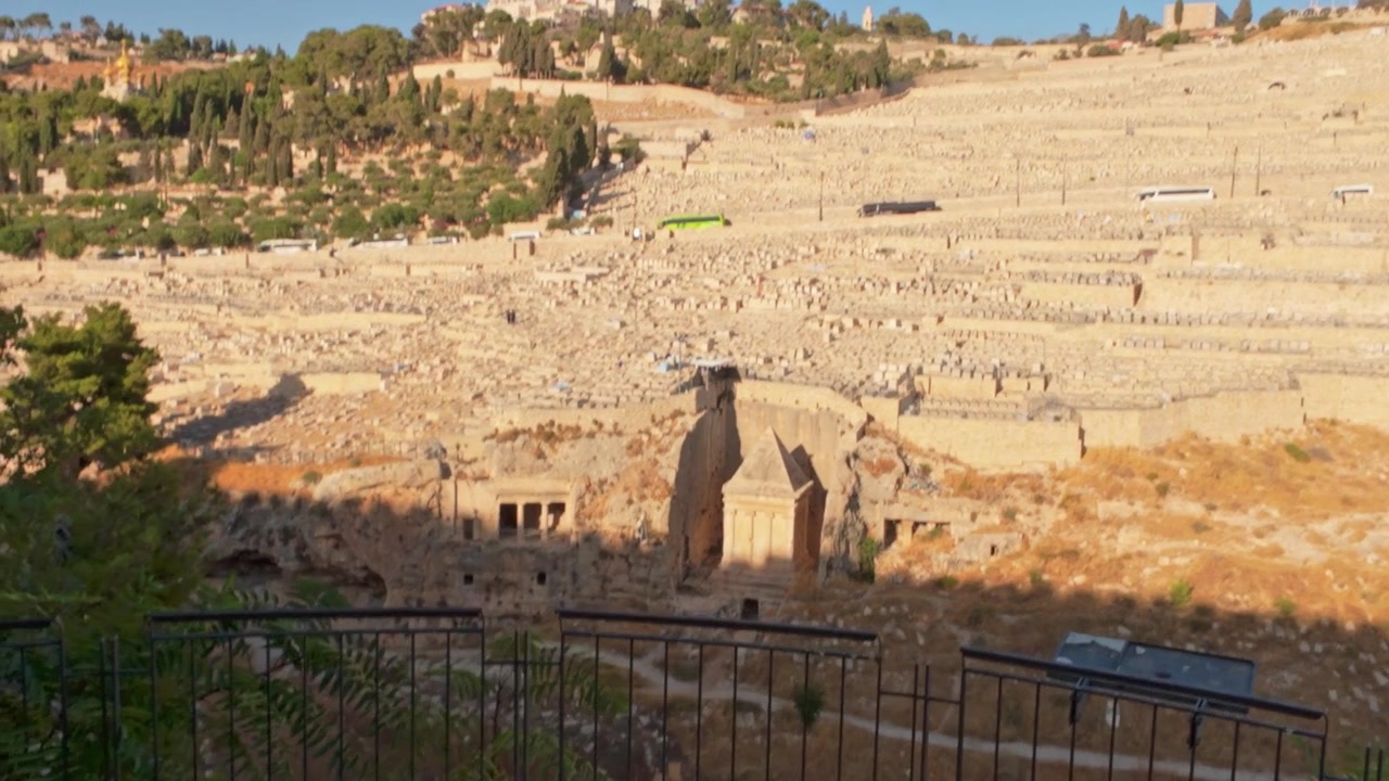Vista panorámica del cementerio judío del Monte de los Olivos en Jerusalén