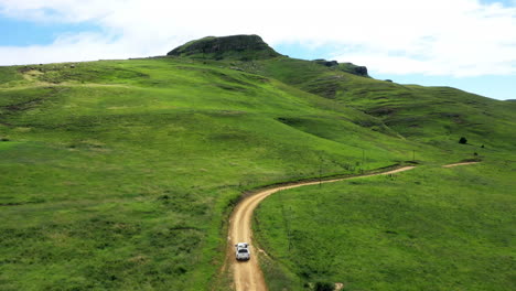 Lange-Wege-Enden-An-Einem-Wunderschönen-Ort