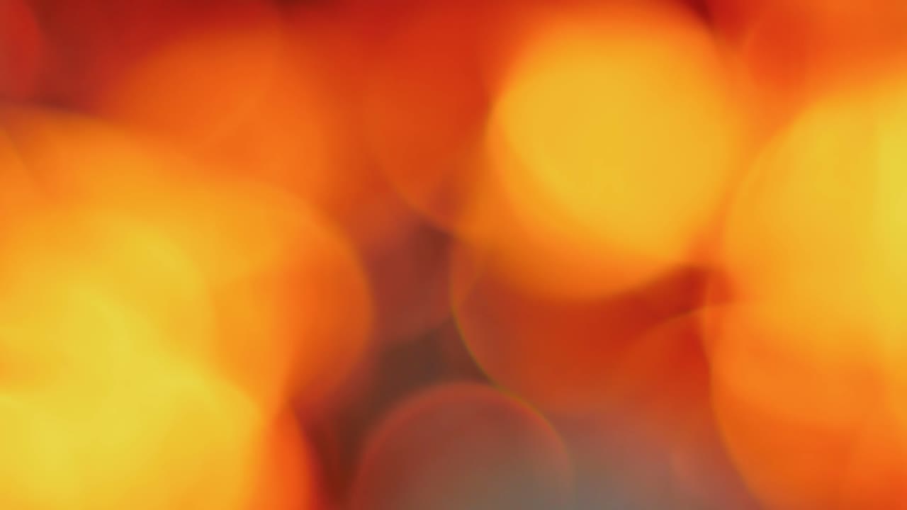 quelle für abstrakten hintergrund, bokeh aus rauch und lichtleck am lagerfeuer