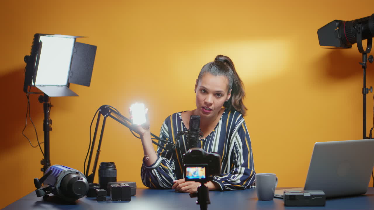 que presenta una mini-luz led para uso profesional