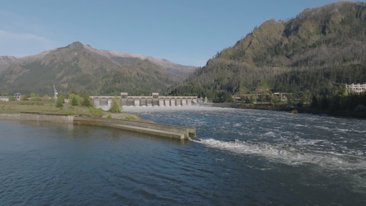 Aerial footage of Bonneville dam on the Columbia River between Oregon and Washington. Shot using DJI Mavic 3 Cine at 24 fps.