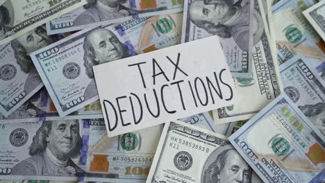 concept of saving money by having tax deductions