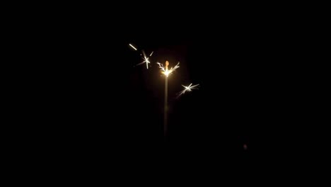 llamas de fuego aisladas sobre fondo negro