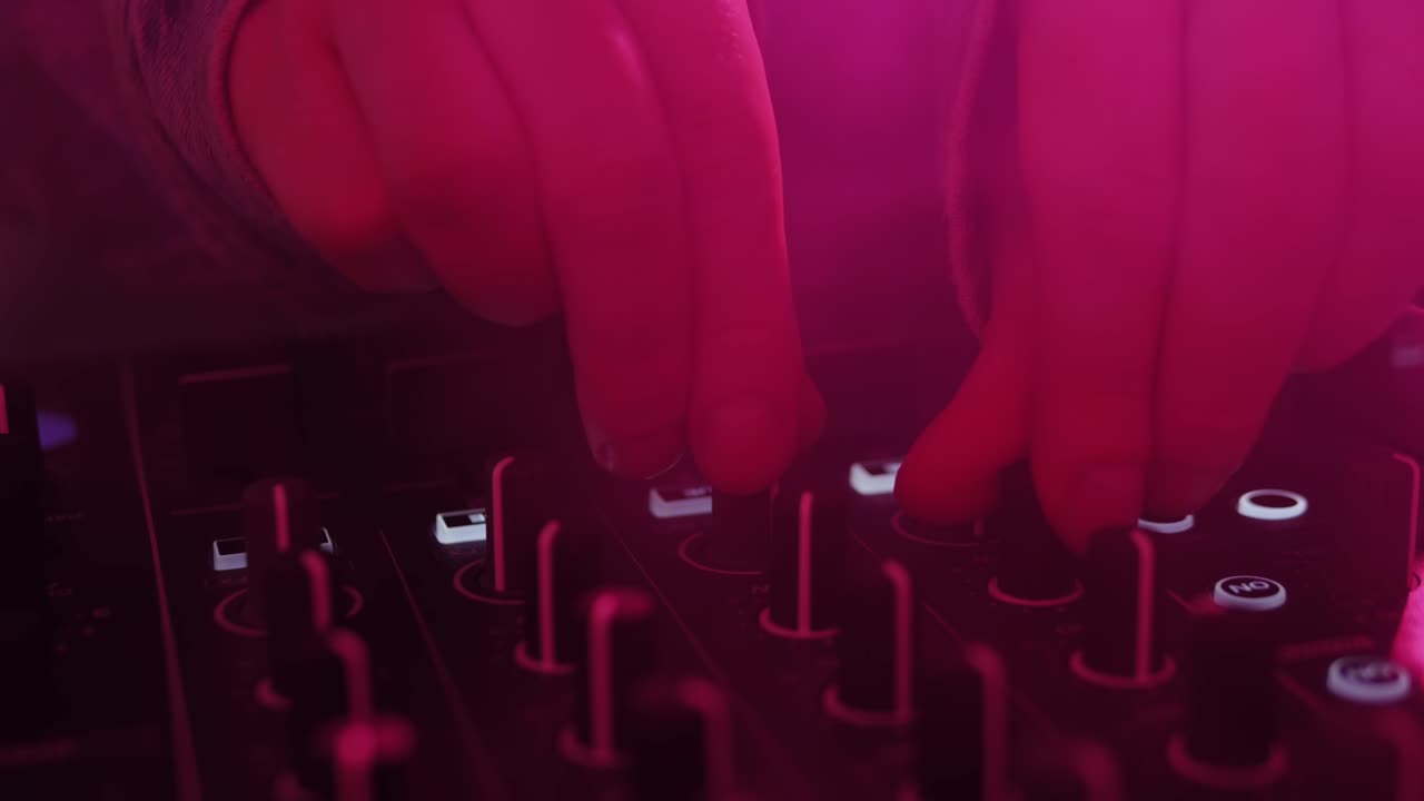 el rendimiento de dj