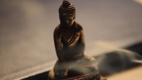 Buddha-statue-meditating-in-peaceful-relaxation-03