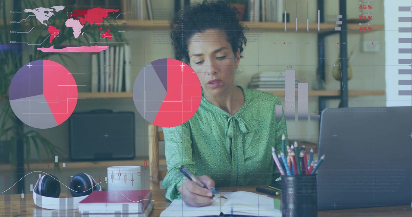 Animazione dell'elaborazione di dati finanziari su una donna d'affari