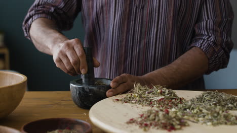 preparing herbal medicine