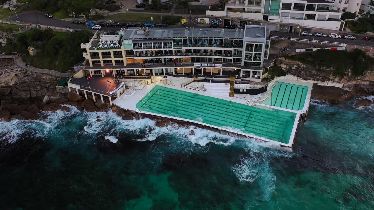 시드니 - 본다이 비치 아이스버그 클럽