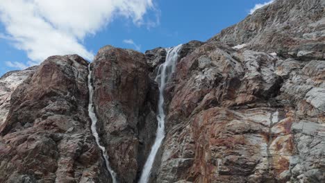 vista aérea de una cascada