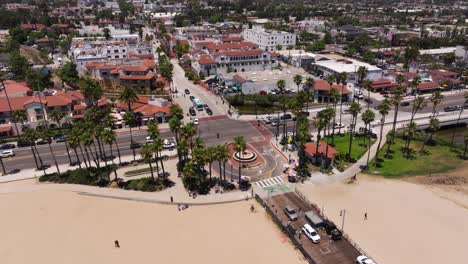 Forward-Drone-Shot-Above-Main-Intersection-in-Downtown-Santa-Barbara,-California