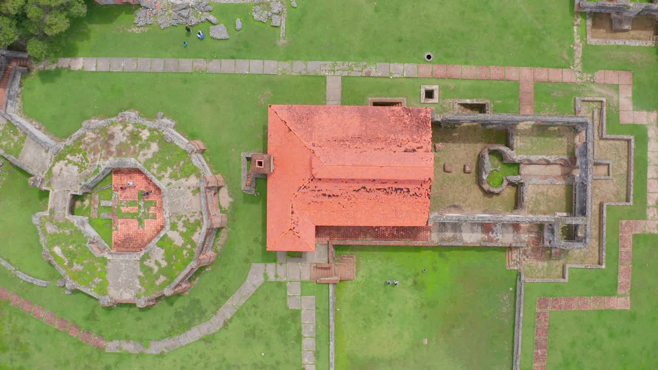 도미니카 공화국 산토 도밍고 근처의 니구아 설탕 공장 유적 - 공중 하향식