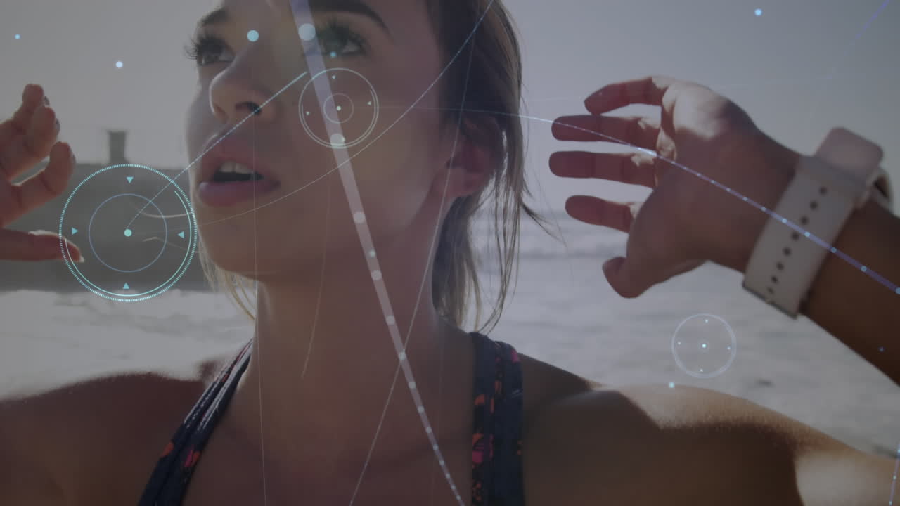 red de conexiones contra la mujer caucásica que realiza ejercicios de abdominales en la playa