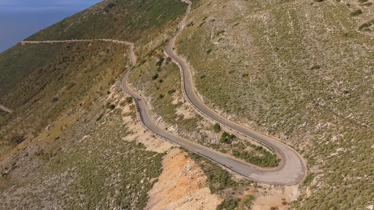 Avventure nella Valle di Dukat ti aspettano nel cuore delle pittoresche montagne dell'Albania