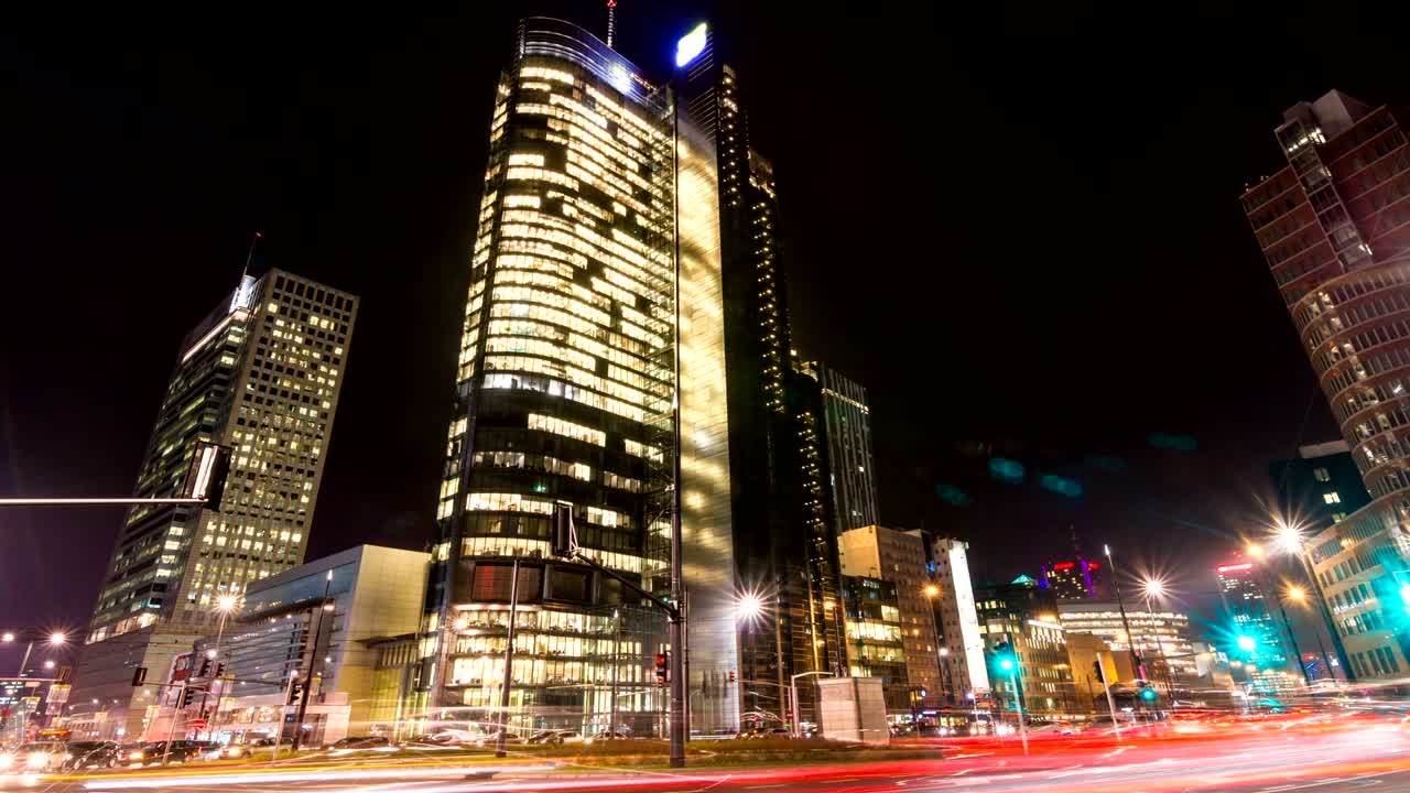 el lapso de tiempo del bucle de tráfico de la noche de warshava