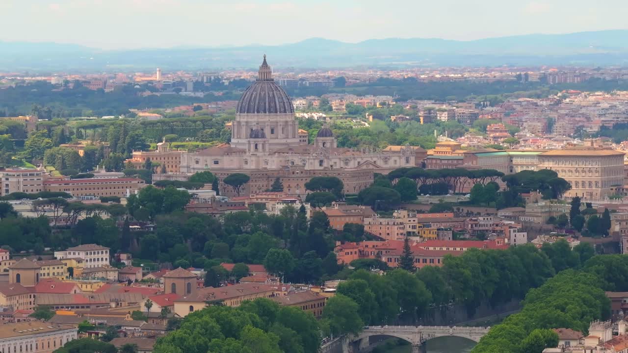 st의 긴밀한 공중