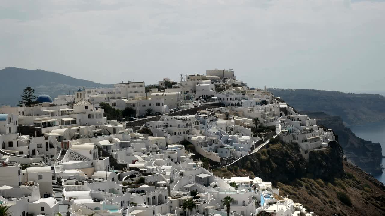 la vista de fira desde imerovigli en santorini