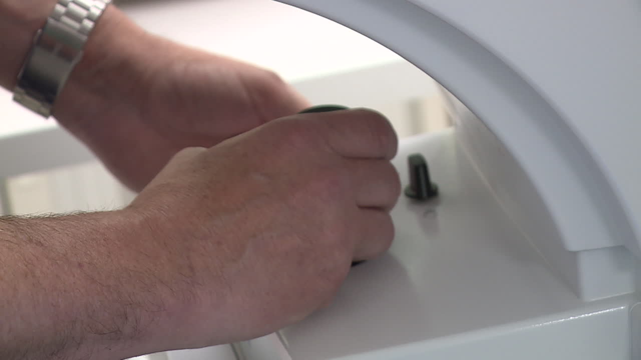 persona que opera una máquina