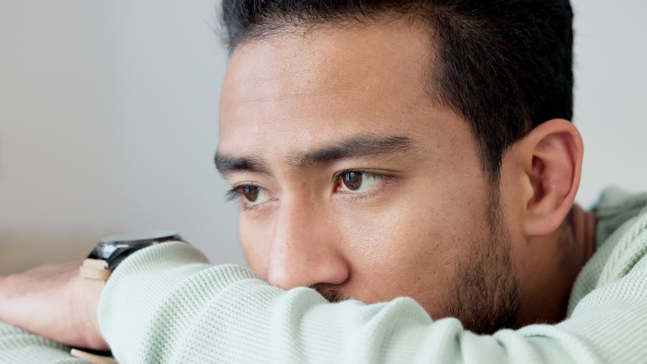 생각, 피곤하고 심각한 젊은 남성 휴식