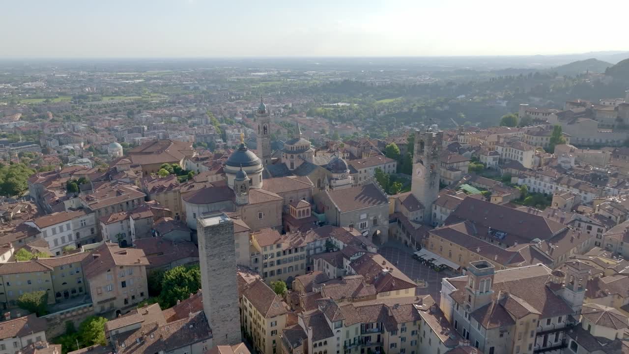 bergamo típico viejo pueblo medieval